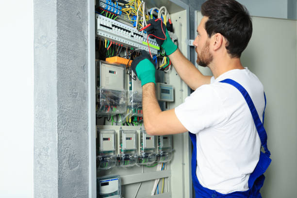  Flora, AL Electrician Pros